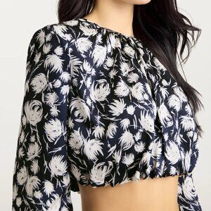 NWT Cinq a Sept Blue and White Floral Kamala Top